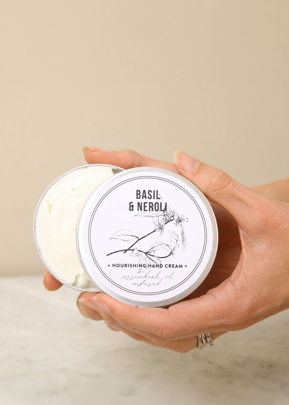 files/Basil_Nerolihandcream2_1.jpg